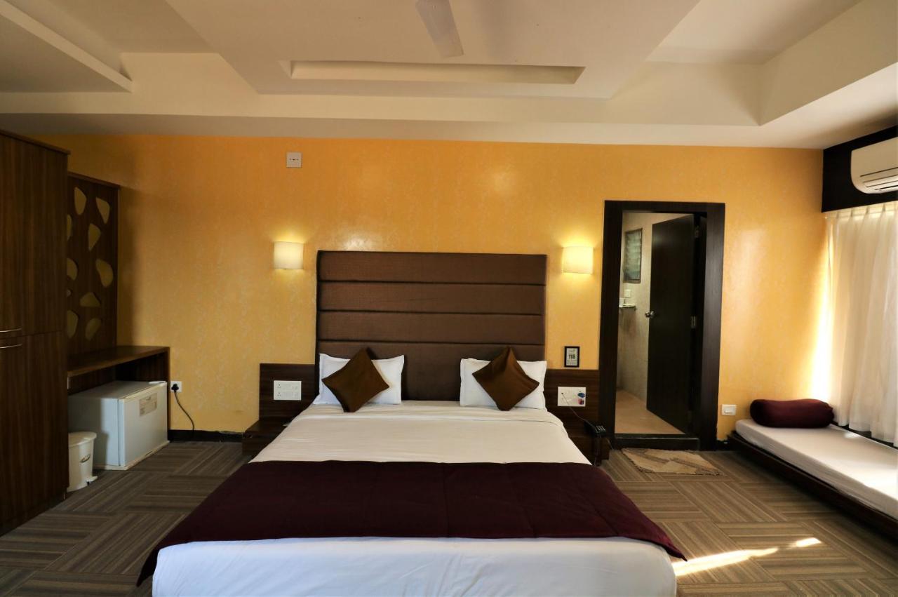 Goverdhan Greens Resort Dwarka L Hotels In Dwarka Exterior foto
